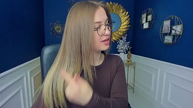 HazelWhityy online show from 03/25/26, 06:35