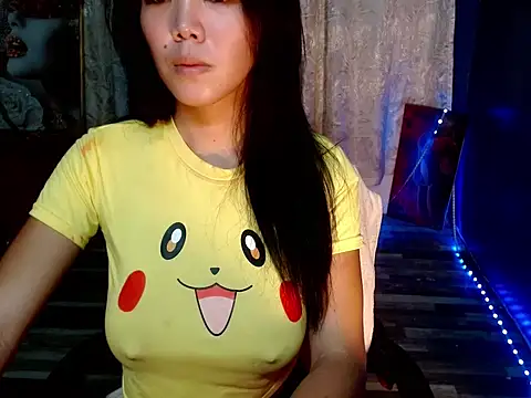 Snapshot of pretty_petite_asian143 chatting on 04/20/26, 04:52 pretty petite asian143 online show from 04/20/26, 04:52