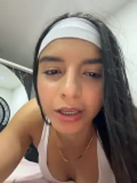 Snapshot of violeta365 chatting on 06/04/26, 03:00 violeta365 online show from 06/04/26, 03:00