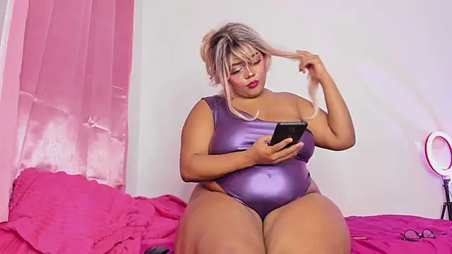 NxyChloe online show from 02/27/26, 04:45