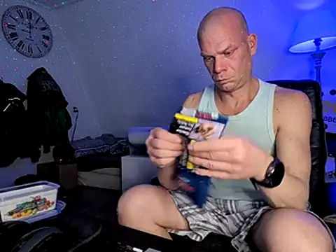 Kinky Play1 online show from 02/25/26, 07:58