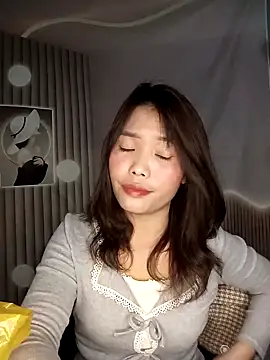 Fish yellow online show from 12/20/25, 01:03