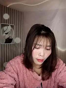 Fish yellow online show from 12/18/25, 02:27