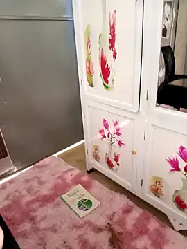 Fish yellow online show from 11/20/25, 02:23