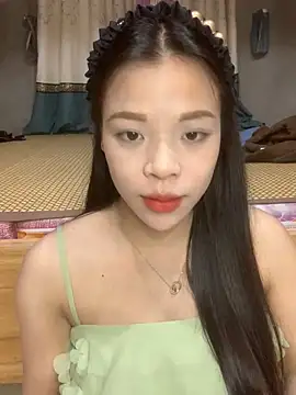 Duck dona online show from 10/23/25, 01:10