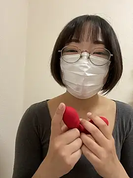 Snapshot of Yurika_oO chatting on 11/13/25, 12:47 Yurika oO online show from 11/13/25, 12:47