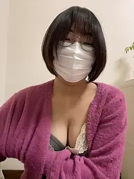 Snapshot of Yurika_oO chatting on 12/04/25, 11:09 Yurika oO online show from 12/04/25, 11:09