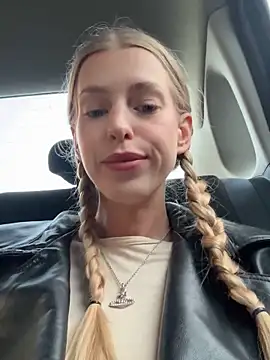 kira mia online show from 03/06/26, 03:18