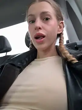 kira mia online show from 04/03/26, 03:40