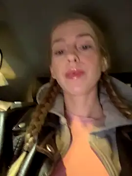 kira mia online show from 11/25/25, 03:12