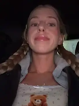 kira mia online show from 03/05/26, 03:52