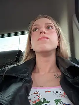 kira mia online show from 03/13/26, 03:50