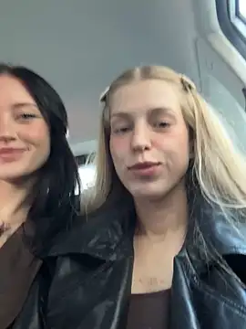 kira mia online show from 05/01/26, 04:23