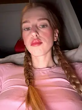 kira mia online show from 01/13/26, 04:22