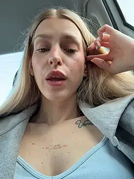 kira mia online show from 07/13/26, 04:17
