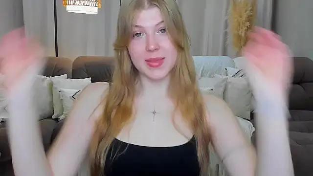 Snapshot of Stella_Light chatting on 05/12/26, 04:42 Stella Light online show from 05/12/26, 04:42
