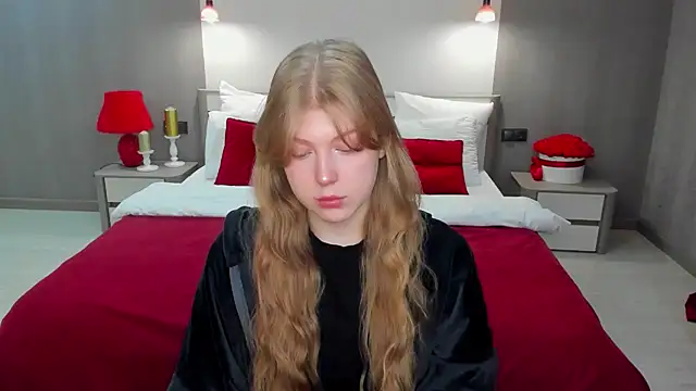 Stella Light online show from 11/17/25, 04:27