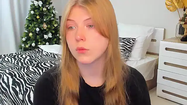 Stella Light online show from 12/18/25, 04:17