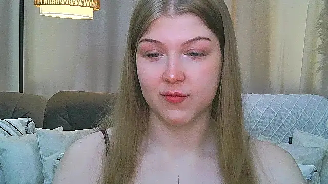 Snapshot of Stella_Light chatting on 05/15/26, 12:14 Stella Light online show from 05/15/26, 12:14