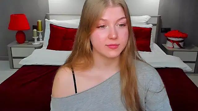 Stella Light online show from 04/17/26, 07:06