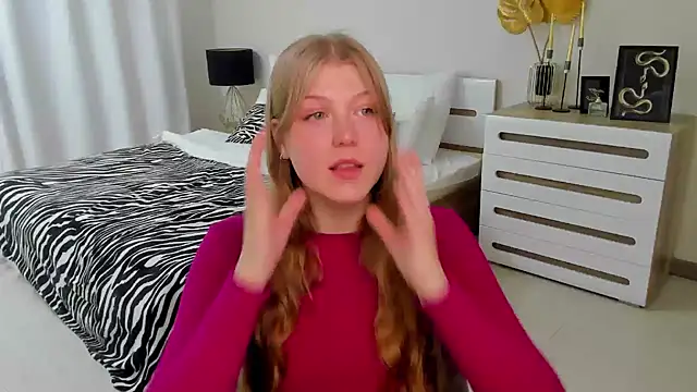 Stella Light online show from 11/27/25, 06:30