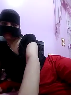 SandyAmr online show from 04/13/26, 09:13