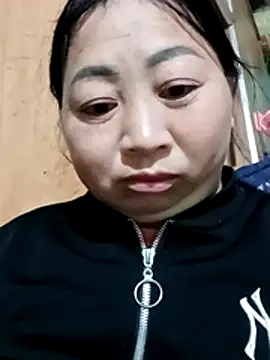 Snapshot of suka-bibi chatting on 11/28/25, 01:00 suka-bibi online show from 11/28/25, 01:00