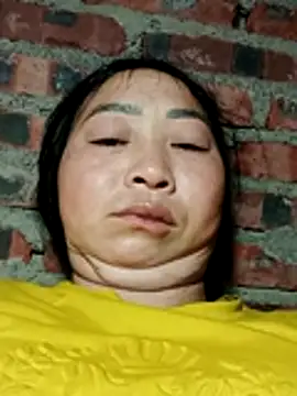 Snapshot of suka-bibi chatting on 12/14/25, 11:21 suka-bibi online show from 12/14/25, 11:21