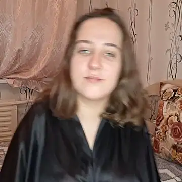 Snapshot of Bell_Gabi chatting on 10/30/25, 05:32 Bell Gabi online show from 10/30/25, 05:32