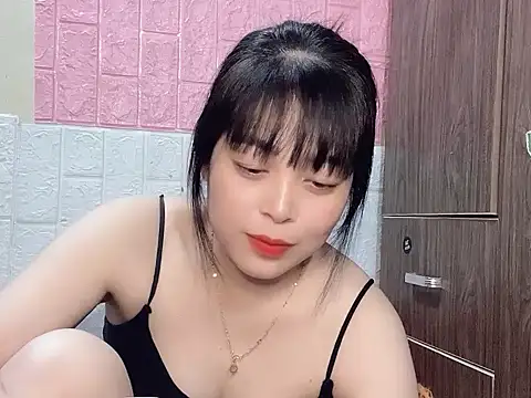 Butterfly kee online show from 12/03/25, 02:27