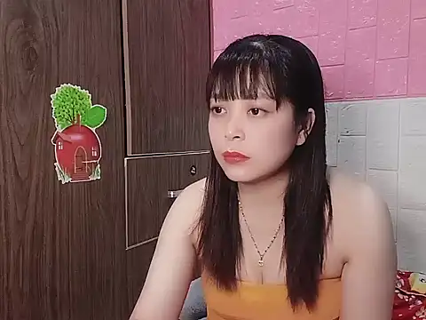 Butterfly kee online show from 10/30/25, 03:42