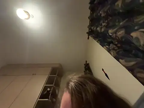 Scarletcum22 online show from 12/19/25, 08:44