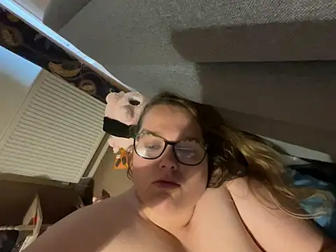 Scarletcum22 online show from 11/15/25, 09:13