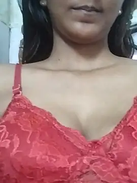 Snapshot of Aaliya_BigBoobs_1 chatting on 02/18/26, 08:22 Aaliya BigBoobs 1 online show from 02/18/26, 08:22