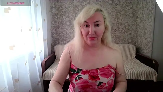 LadyKriss online show from 05/29/26, 03:45
