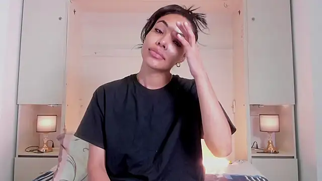 Blackywhiite online show from 12/21/25, 06:37