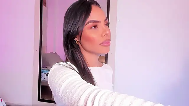 Snapshot of Blackywhiite chatting on 11/30/25, 04:57 Blackywhiite online show from 11/30/25, 04:57