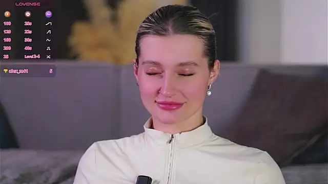 Snapshot of buvei chatting on 04/13/26, 01:48 buvei online show from 04/13/26, 01:48