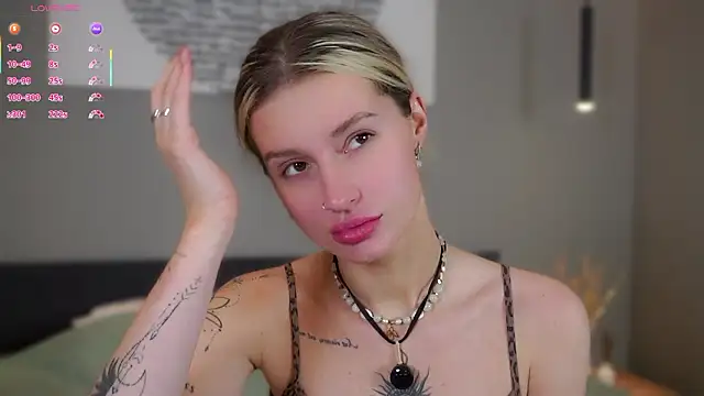 Snapshot of buvei chatting on 03/12/26, 03:05 buvei online show from 03/12/26, 03:05