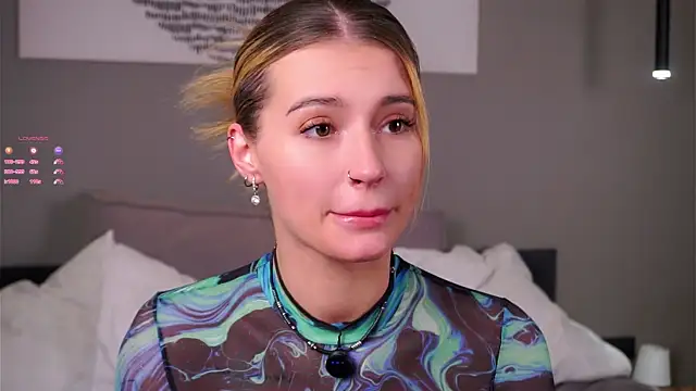 buvei online show from 11/12/25, 01:48