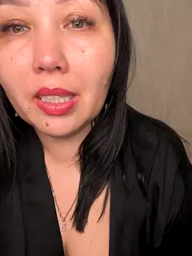 Love  Mom online show from 11/14/25, 05:49