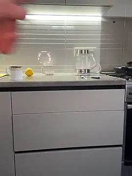 Love  Mom online show from 11/03/25, 08:51