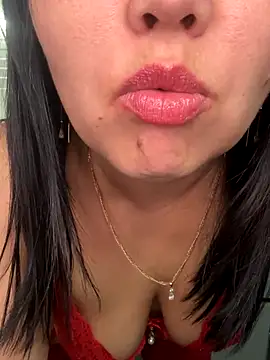 Love  Mom online show from 10/25/25, 06:34