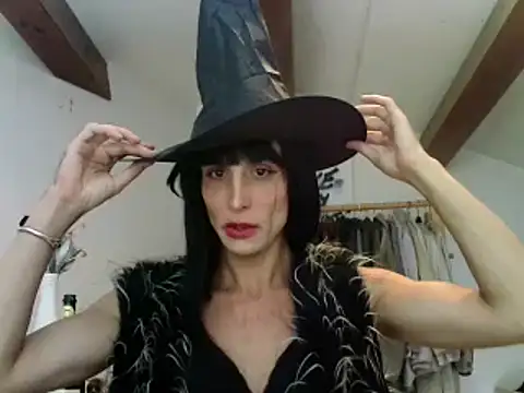 DeboraMee online show from 10/24/25, 01:21