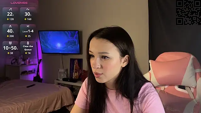 ella simons online show from 11/15/25, 12:14