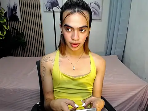 luv trix online show from 12/01/25, 08:59