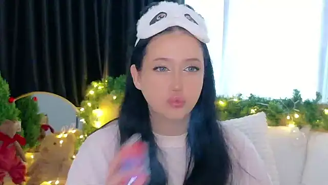 Felicia Herceg online show from 12/13/25, 11:33