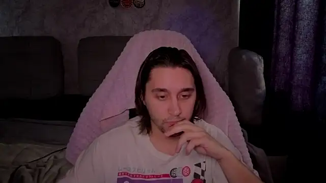 Snapshot of Pohyi_ chatting on 03/02/26, 08:32 Pohyi online show from 03/02/26, 08:32