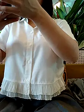 Mina-02 online show from 11/24/25, 07:41