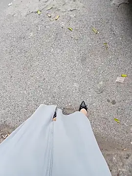 Mina-02 online show from 10/25/25, 08:24